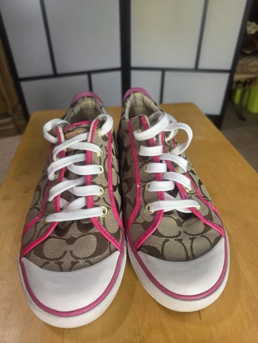 Classic Coach Women Low-Top Tennis Sneakers Brown & Pink Size 11
